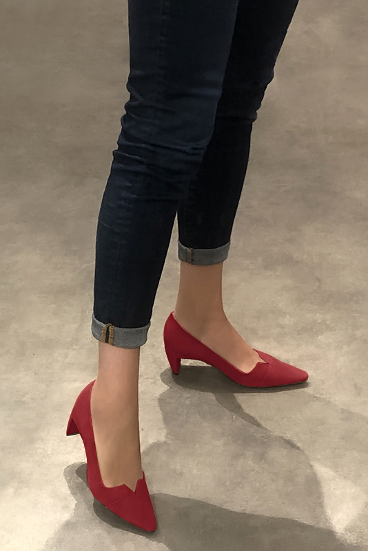 Scarlet red women's dress pumps,with a square neckline. Tapered toe. Medium comma heels. Worn view - Florence KOOIJMAN